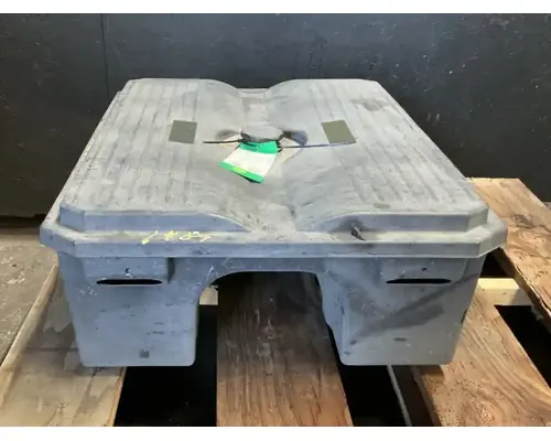 FREIGHTLINER M2 106 Battery Boxes