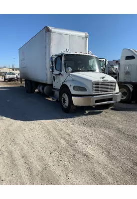 FREIGHTLINER M2 106 Body / Bed