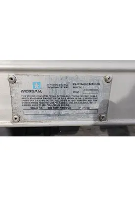 FREIGHTLINER M2 106 Body / Bed