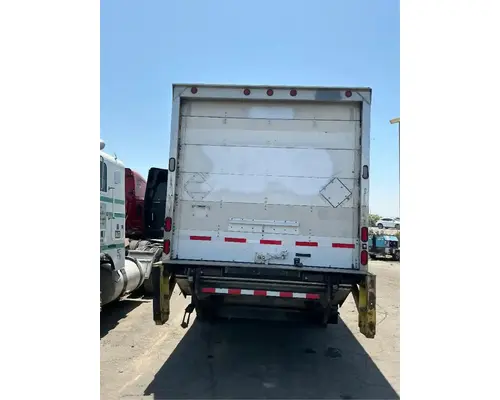 FREIGHTLINER M2 106 Body  Bed