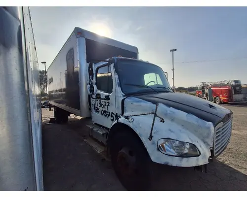 FREIGHTLINER M2 106 Body  Bed