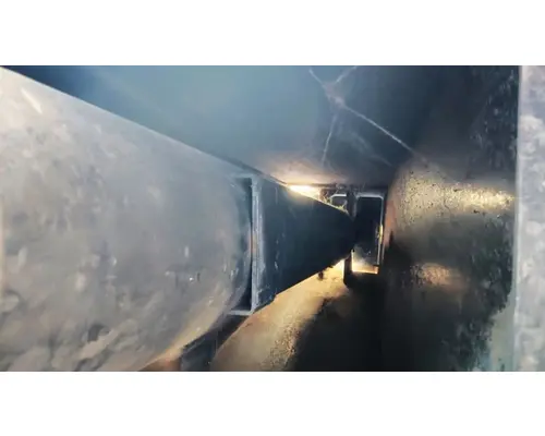 FREIGHTLINER M2 106 Body  Bed