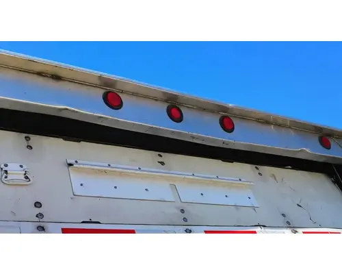 FREIGHTLINER M2 106 Body  Bed