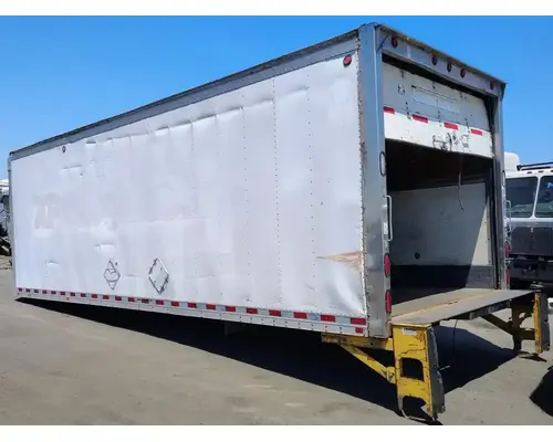 FREIGHTLINER M2 106 Body  Bed