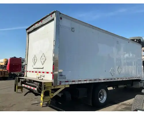 FREIGHTLINER M2 106 Body  Bed