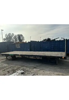 FREIGHTLINER M2 106 Body / Bed