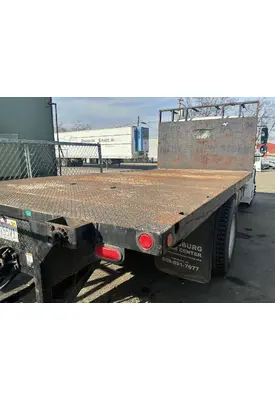 FREIGHTLINER M2 106 Body / Bed