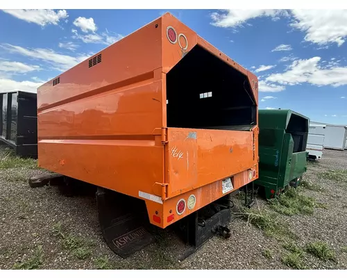 FREIGHTLINER M2 106 Box  Bed