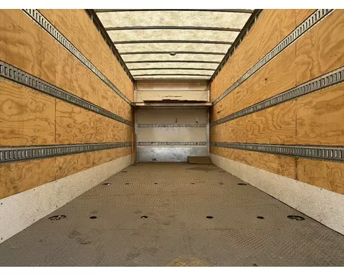 FREIGHTLINER M2 106 Box  Bed