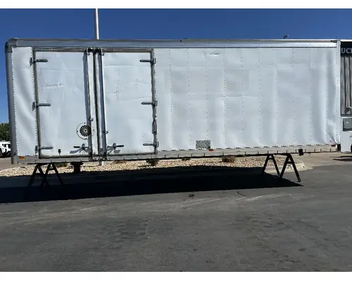 FREIGHTLINER M2 106 Box  Bed