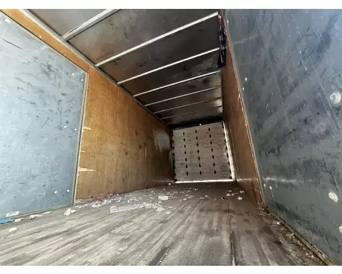 FREIGHTLINER M2 106 Box  Bed
