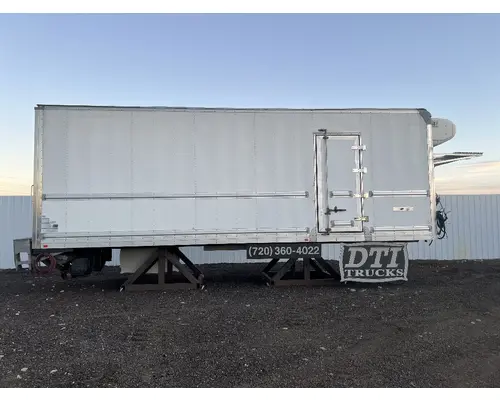 FREIGHTLINER M2 106 Box  Bed