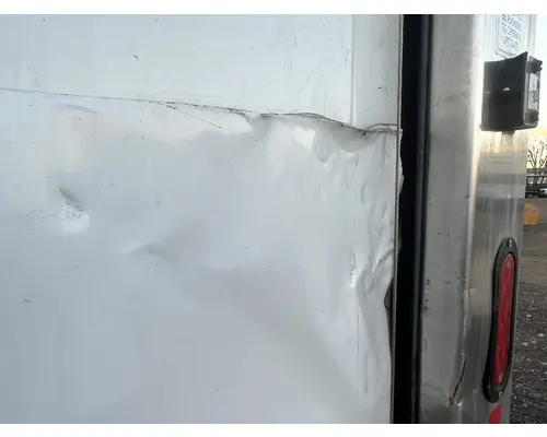 FREIGHTLINER M2 106 Box  Bed