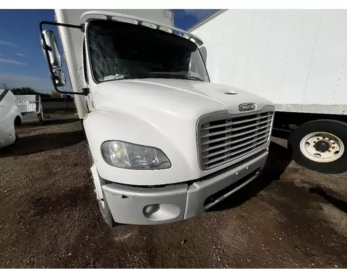 FREIGHTLINER M2 106 Bumper Assembly, Front