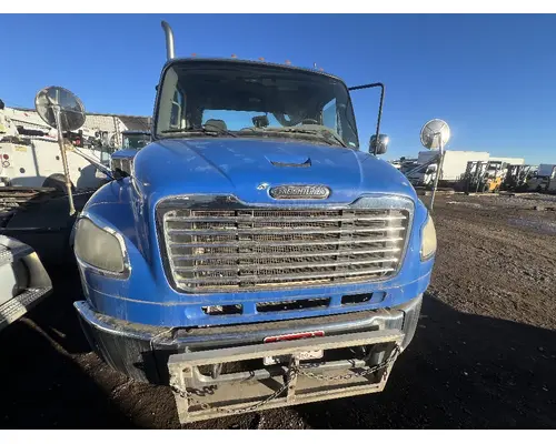 FREIGHTLINER M2 106 Bumper Assembly, Front