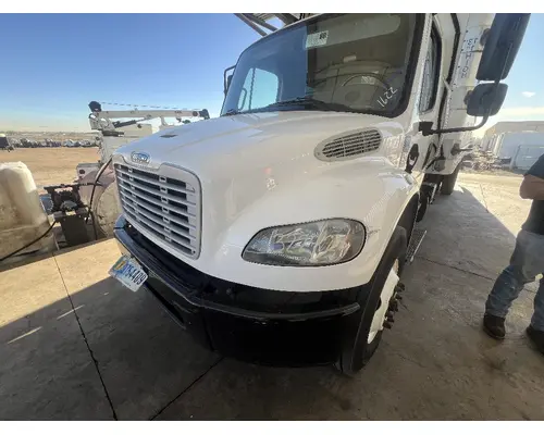 FREIGHTLINER M2 106 Bumper Assembly, Front
