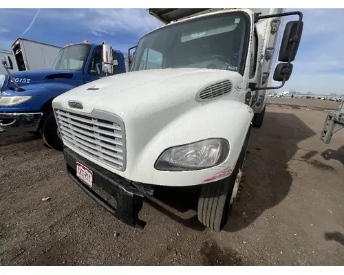 FREIGHTLINER M2 106 Bumper Assembly, Front