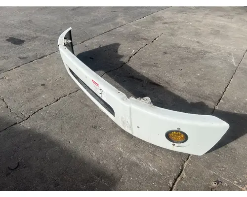 FREIGHTLINER M2 106 Bumper Assembly, Front