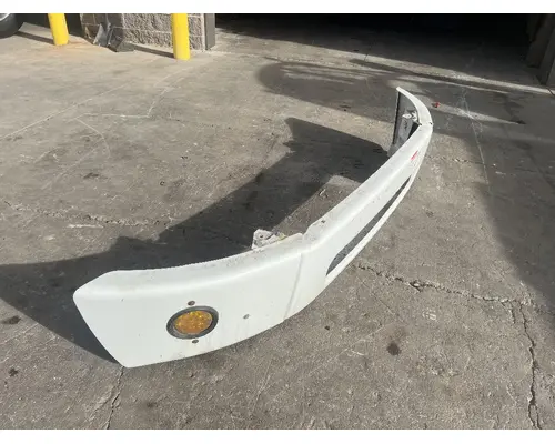 FREIGHTLINER M2 106 Bumper Assembly, Front