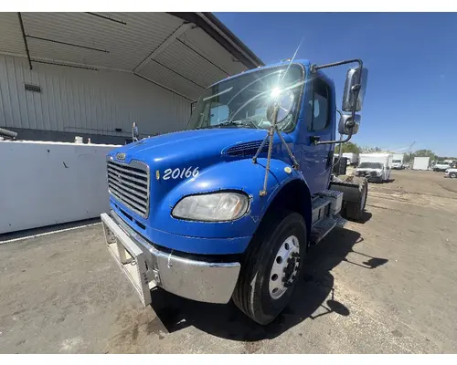 FREIGHTLINER M2 106 Bumper Assembly, Front