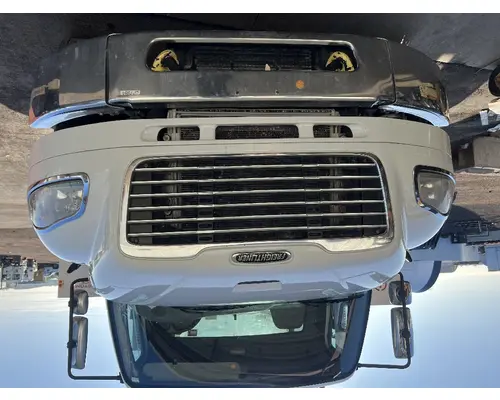 FREIGHTLINER M2 106 Bumper Assembly, Front
