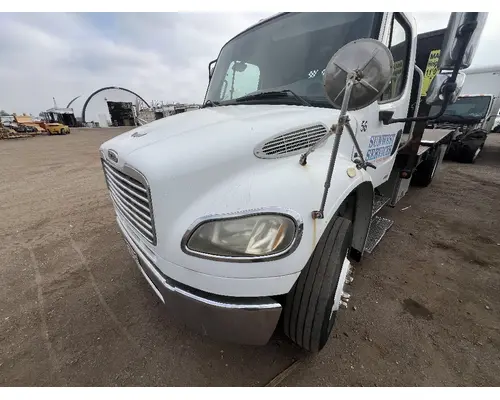 FREIGHTLINER M2 106 Bumper Assembly, Front