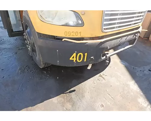 FREIGHTLINER M2 106 Bumper Assembly, Front