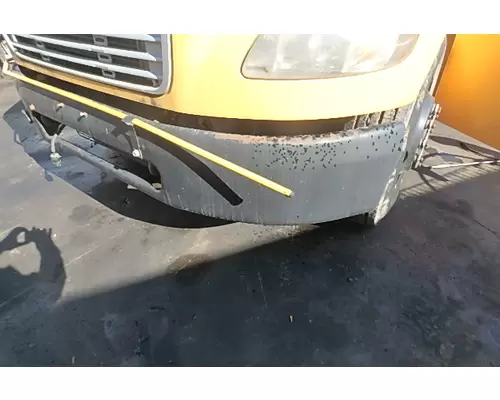 FREIGHTLINER M2 106 Bumper Assembly, Front