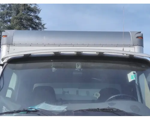 FREIGHTLINER M2 106 CAB CLIP