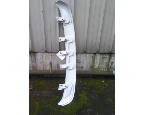 FREIGHTLINER M2 106 CAB CLIP