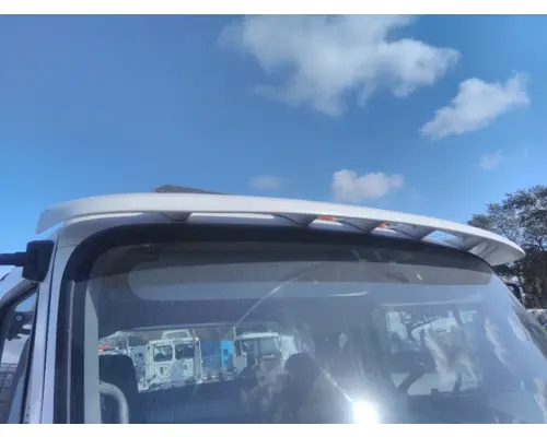 FREIGHTLINER M2 106 CAB CLIP