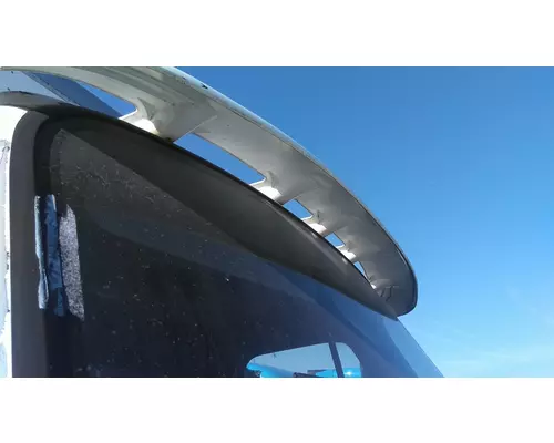 FREIGHTLINER M2 106 CAB CLIP