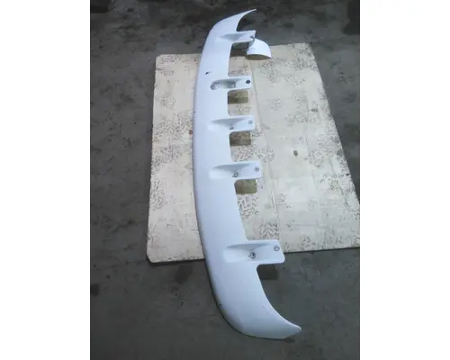 FREIGHTLINER M2 106 CAB CLIP