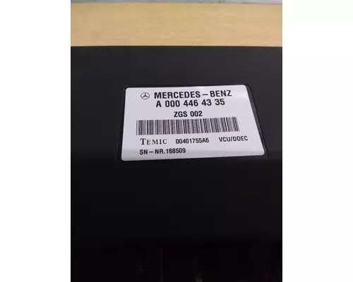 FREIGHTLINER M2 106 CAB CONTROL UNIT MODULE