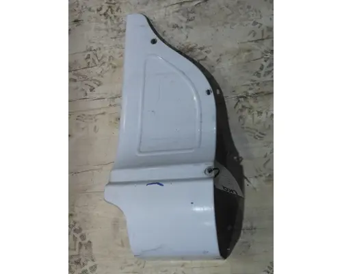 FREIGHTLINER M2 106 CAB SKIRT FILLER PANEL