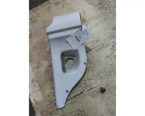 FREIGHTLINER M2 106 CAB SKIRT FILLER PANEL