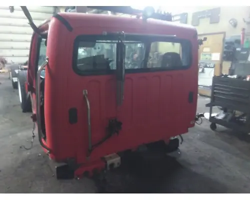 FREIGHTLINER M2 106 CAB