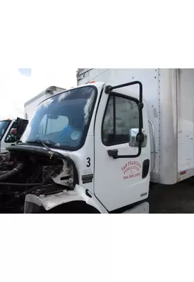 FREIGHTLINER M2 106 CAB