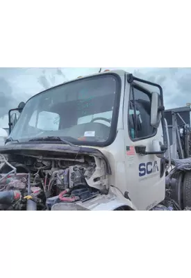 FREIGHTLINER M2 106 CAB