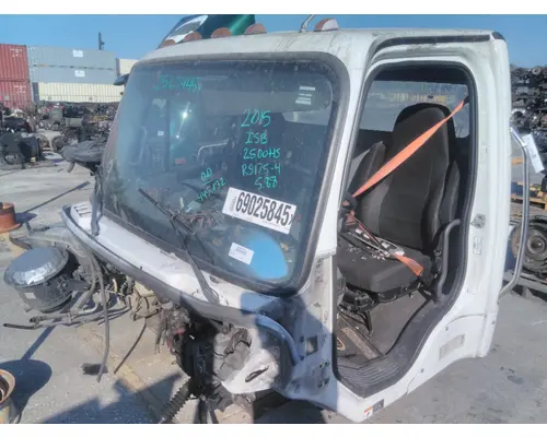 FREIGHTLINER M2 106 CAB