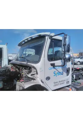 FREIGHTLINER M2 106 CAB