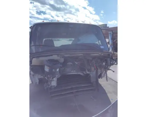 FREIGHTLINER M2 106 CAB