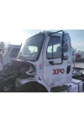 FREIGHTLINER M2 106 CAB