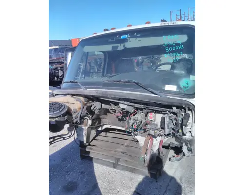 FREIGHTLINER M2 106 CAB