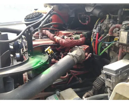 FREIGHTLINER M2 106 CAB