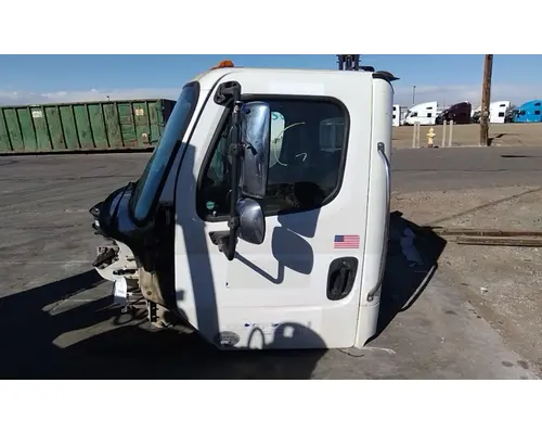 FREIGHTLINER M2 106 CAB