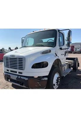 FREIGHTLINER M2 106 CAB