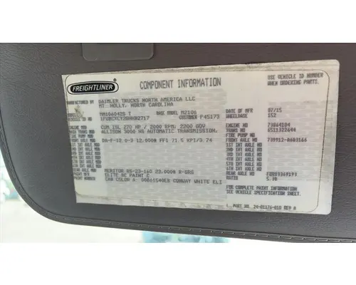 FREIGHTLINER M2 106 CAB
