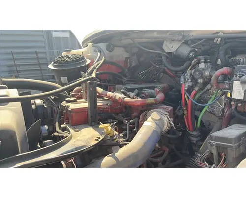 FREIGHTLINER M2 106 CAB