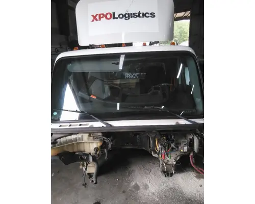 FREIGHTLINER M2 106 CAB